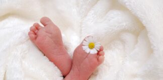 Afferrare la vita: quando si nasceva a casa