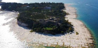 Giamaica, a Sirmione la spiaggia bandiera blu