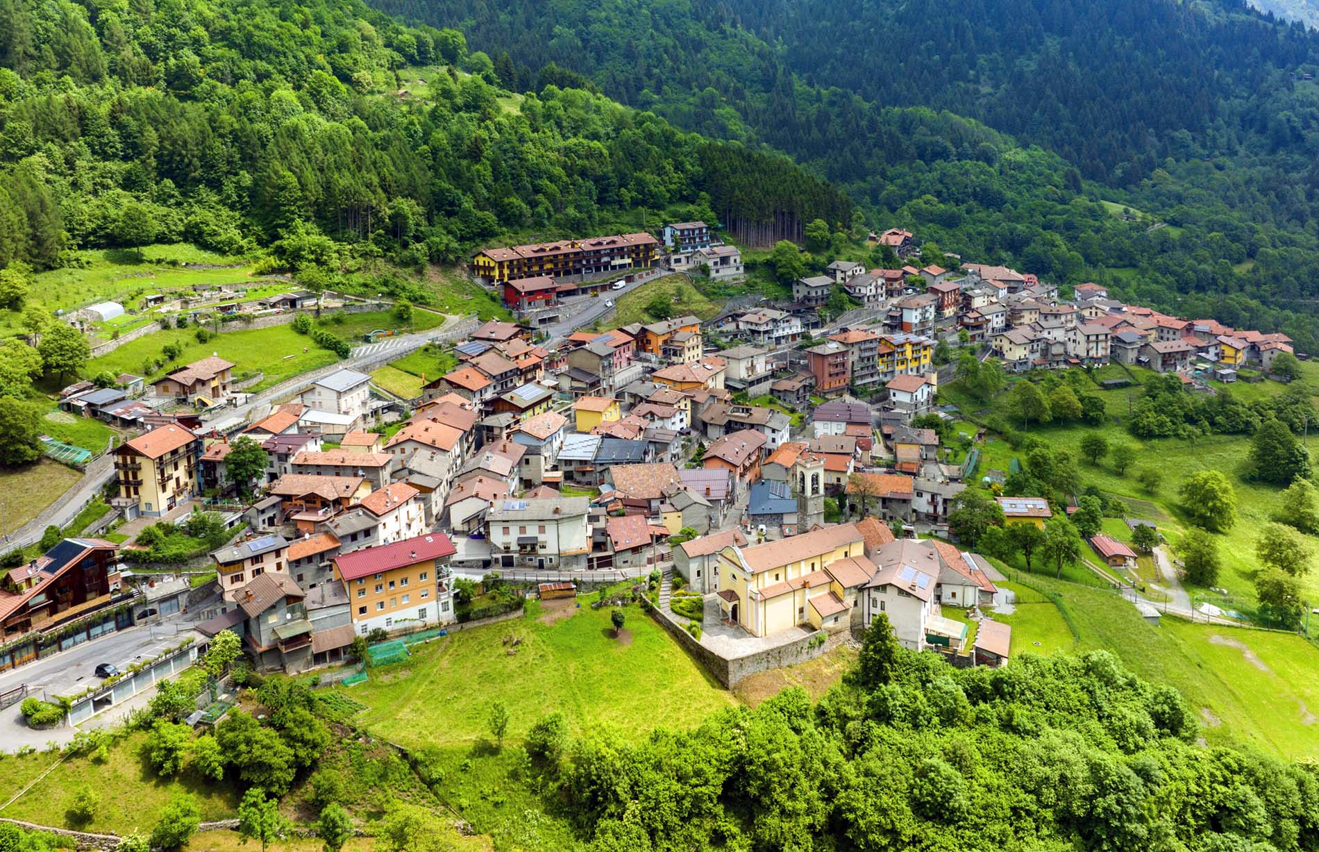 Lozio in Valle Camonica è il Villaggio degli Alpinisti