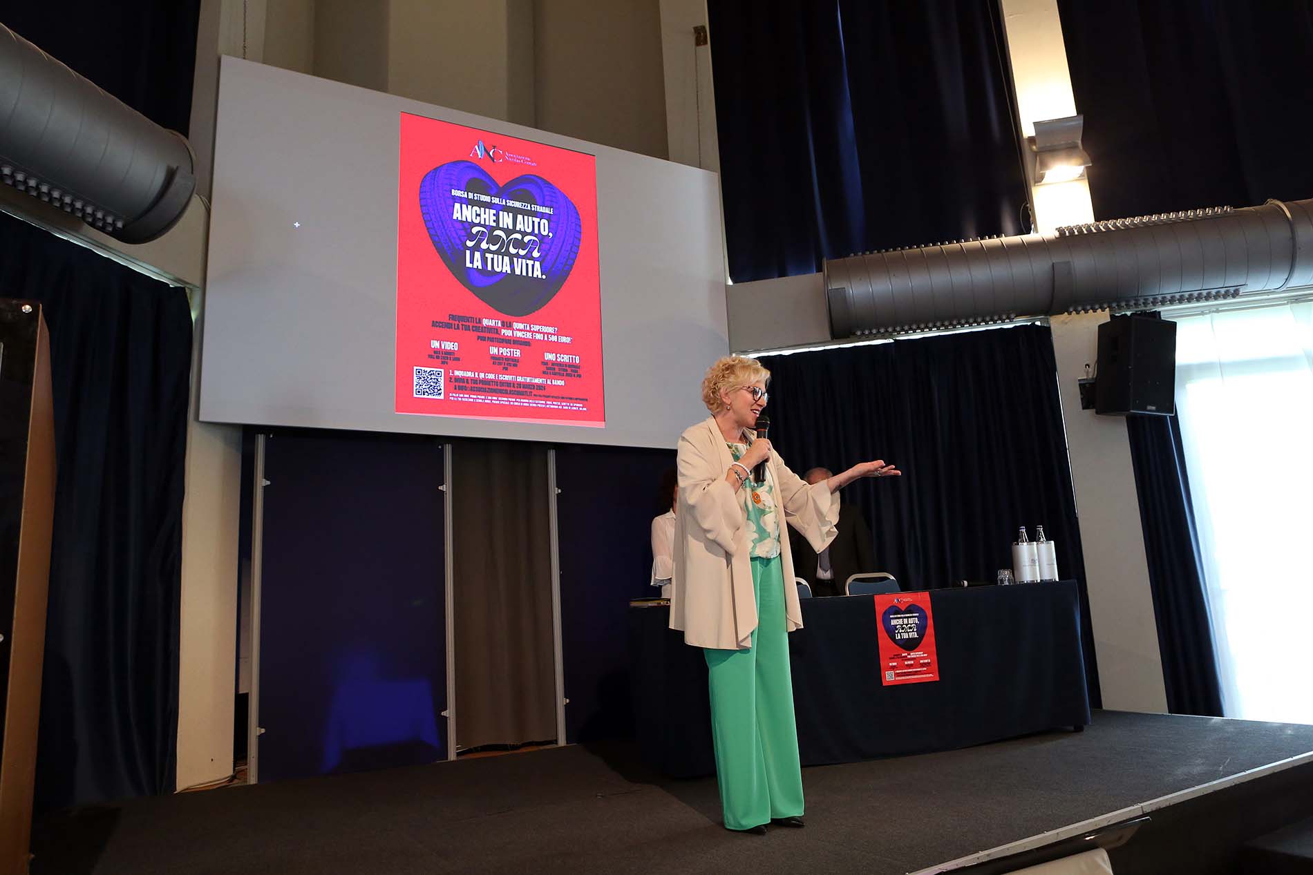 Anche in auto AMA la tua vita