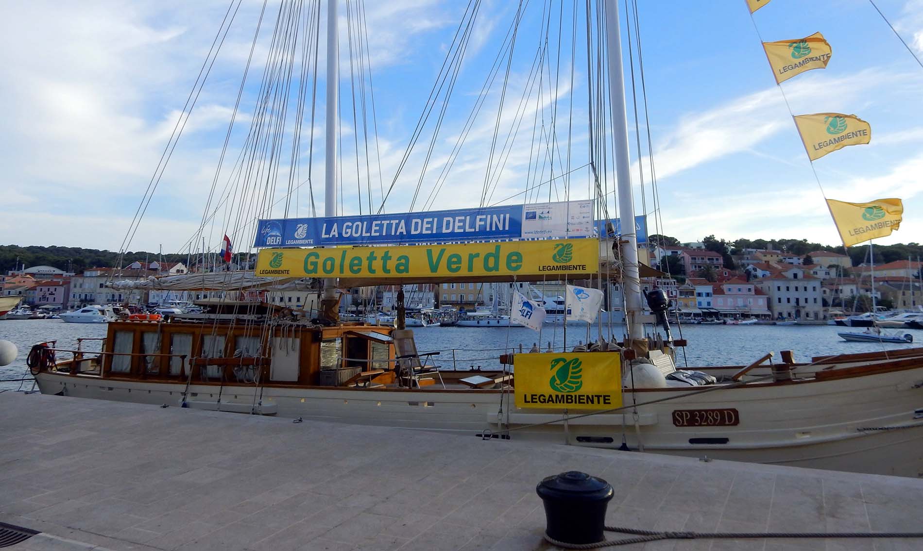 Spiegano le vele le Golette di Legambiente