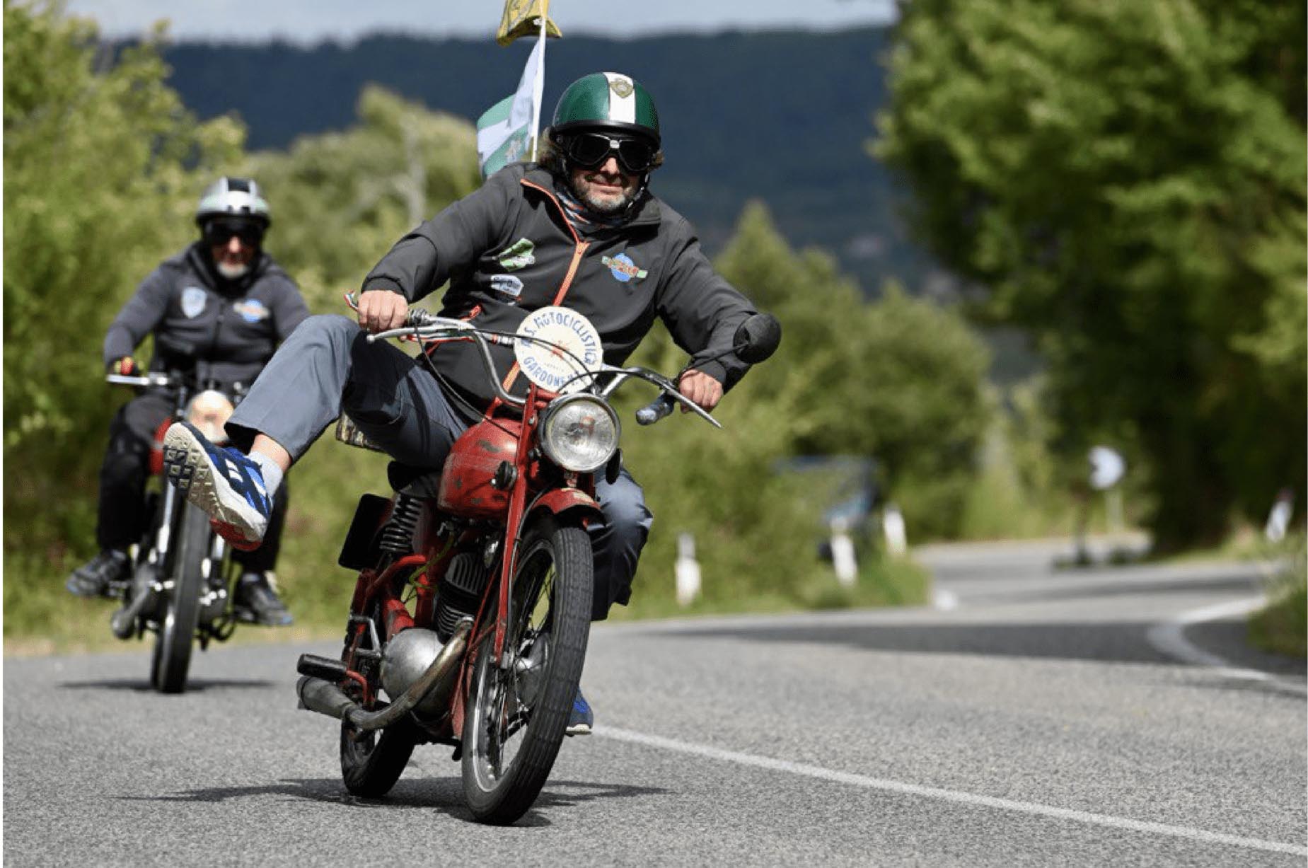 Da Brescia a Napoli con moto d’epoca