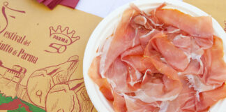 Il prosciutto in festival